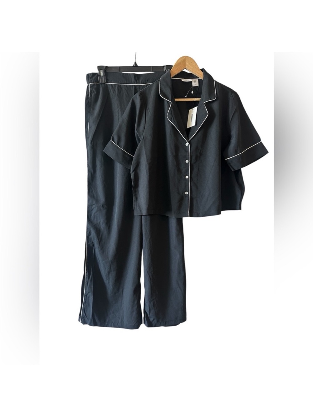 JASON WU Black Short-Sleeve Pajama Set with White Piping